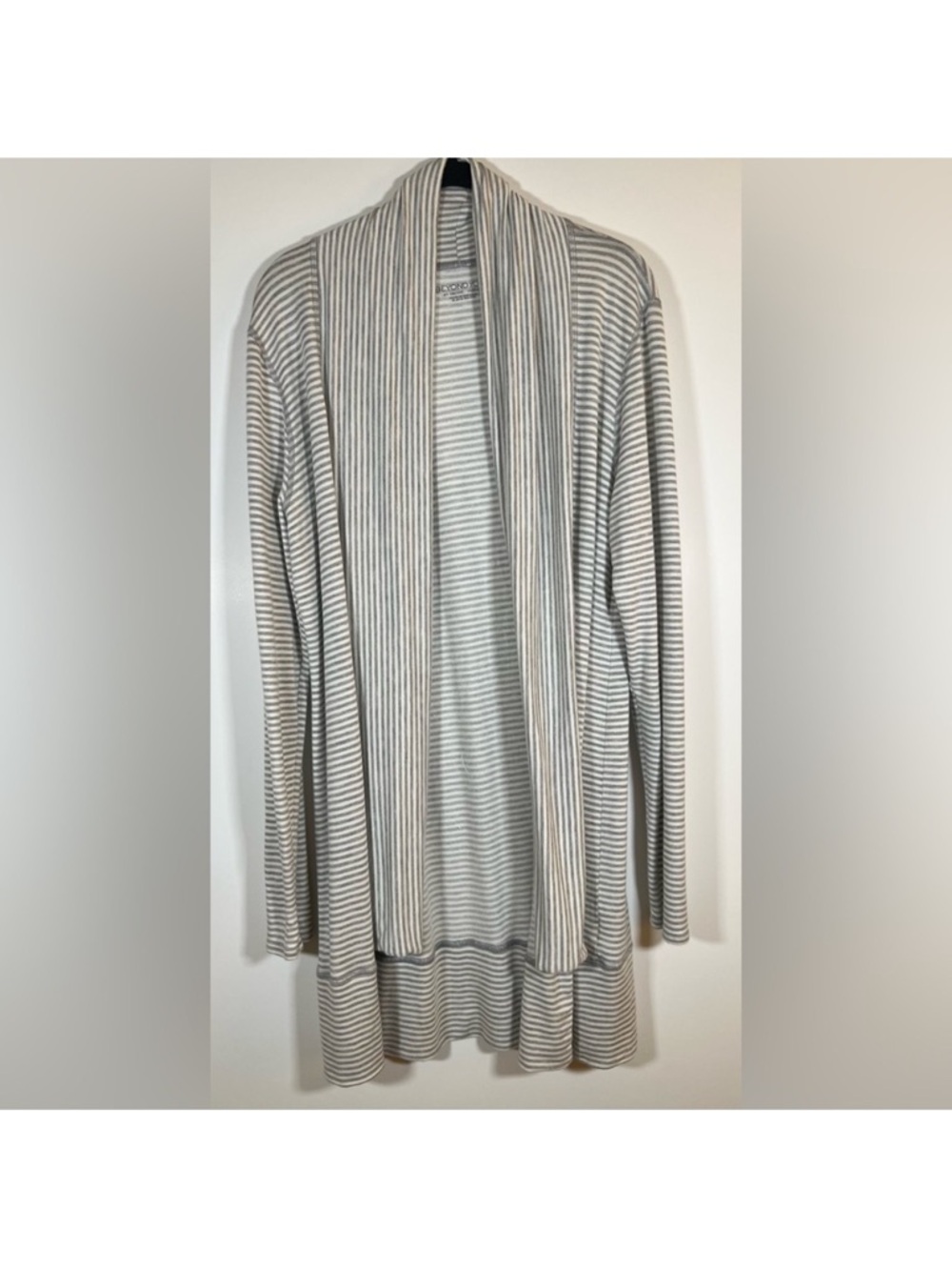 Beyond Yoga Cream and Gray Striped Open-Front Cardigan